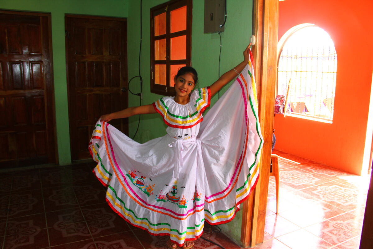 Energía eléctrica continúa llegando a más comunidades de Wiwilí Managua. Radio La Primerísima