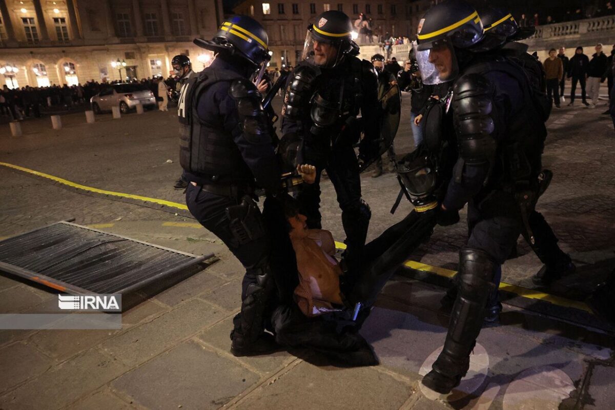 Francia se incendia en su propia trampa Pekín. Por Yang Sheng y Zhang Changyue, Global Times, China