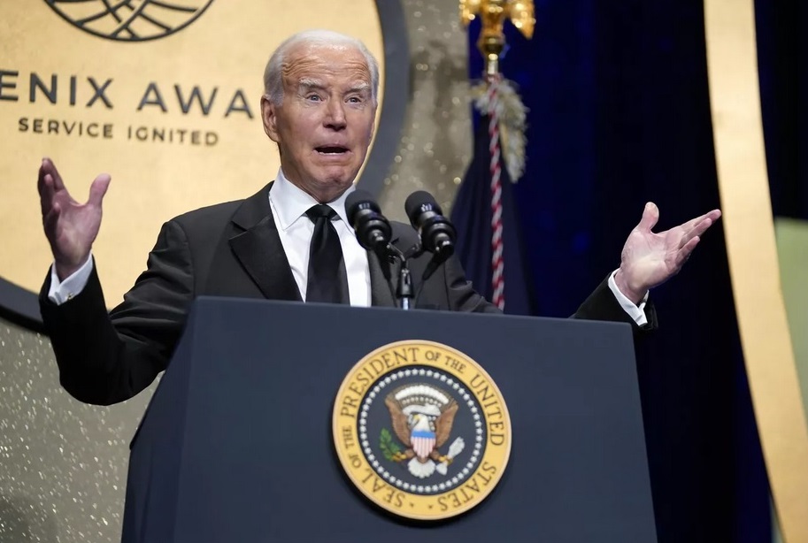 Con Biden, la gente vive peor según una encuesta Washington. Sputnik