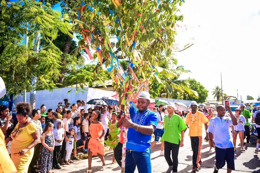 Fiestas de Palo Mayo mayor expresión de interculturalidad Managua. Marcela Rivera, Sputnik