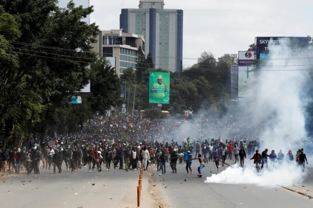 Insurrección popular en Kenia contra el FMI y gobierno títere Nairobi. Agencias.