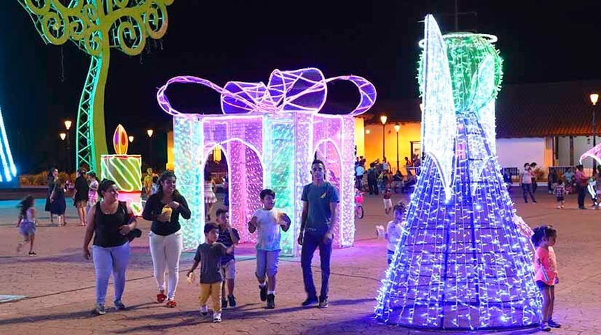 Servidores públicos salen de vacaciones Managua. Radio La Primerísima