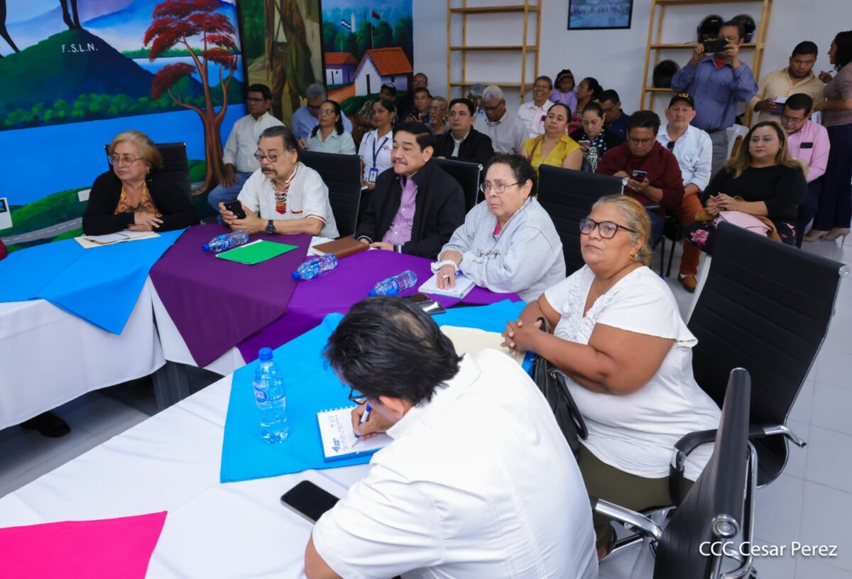 Aún no hay propuesta firme sobre reajuste al salario mínimo Managua. Radio La Primerísima