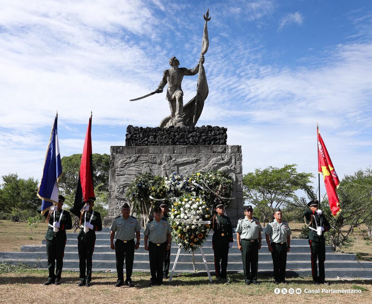 Ejército honra a los héroes de la batalla de San Jacinto Managua. Radio La Primerísima 